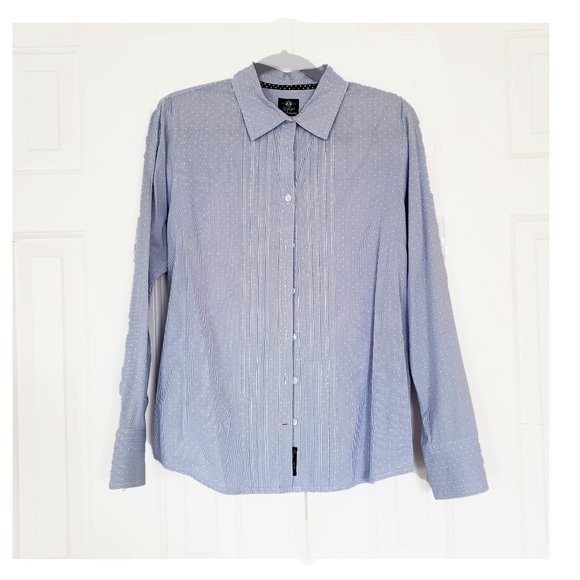 Tommy Hilfiger pleated button up blouse - chambray seersucker - Size L - Picture 3 of 16